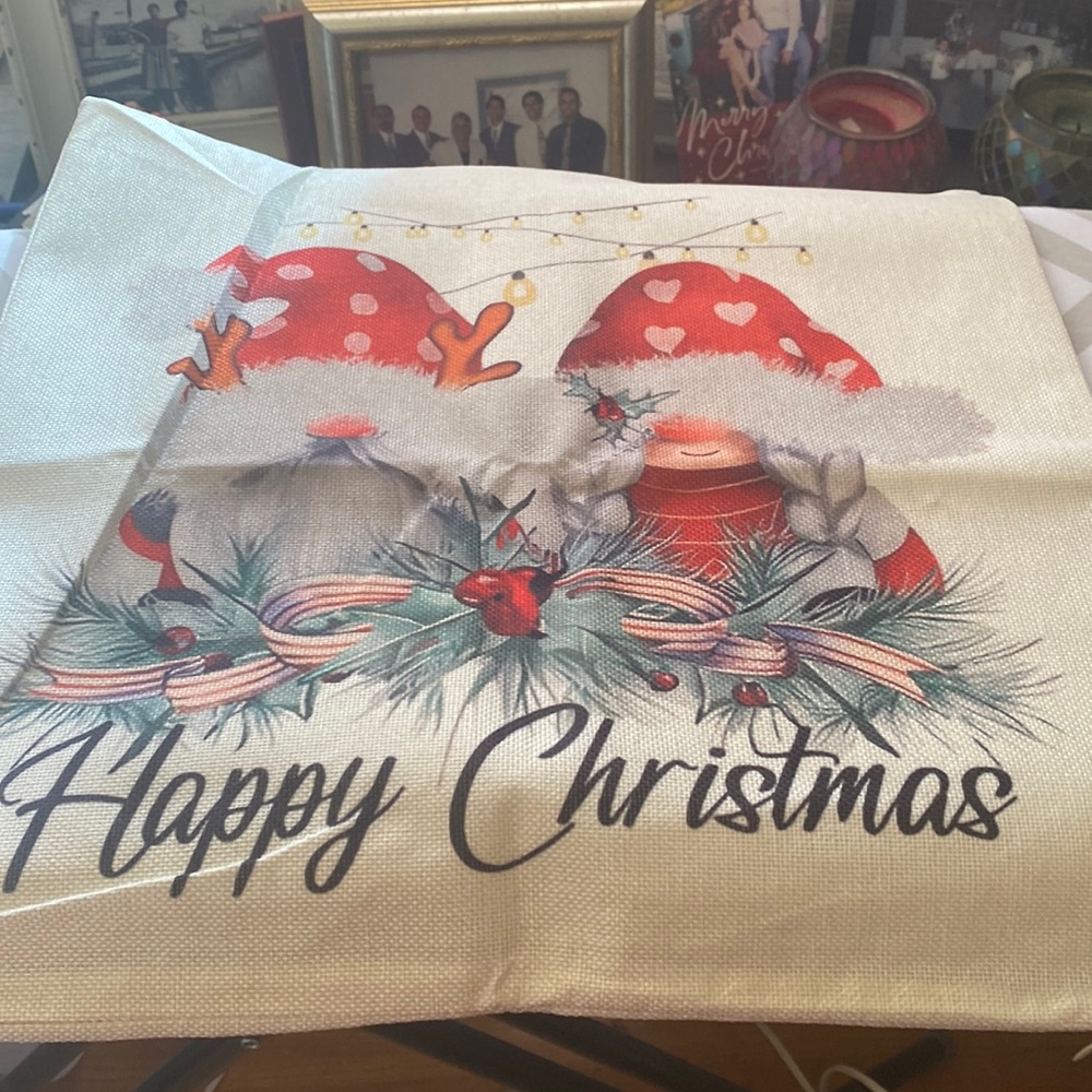 Set of 4 Christmas pillow covers